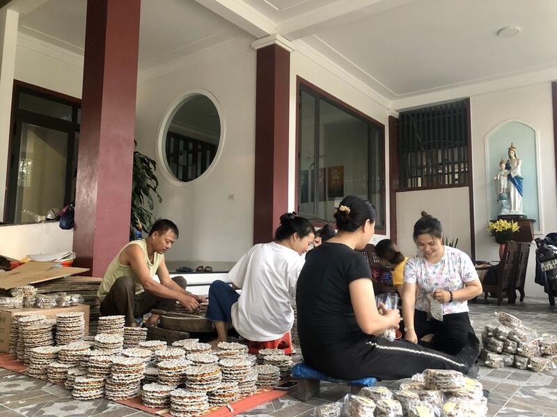 Đặc sản kẹo cu đơ Bà thế